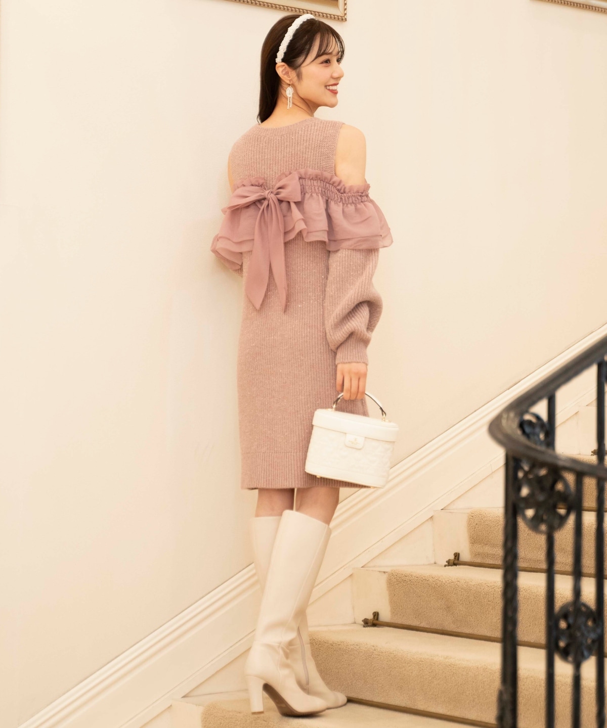 バックリボンオフショルニットワンピース