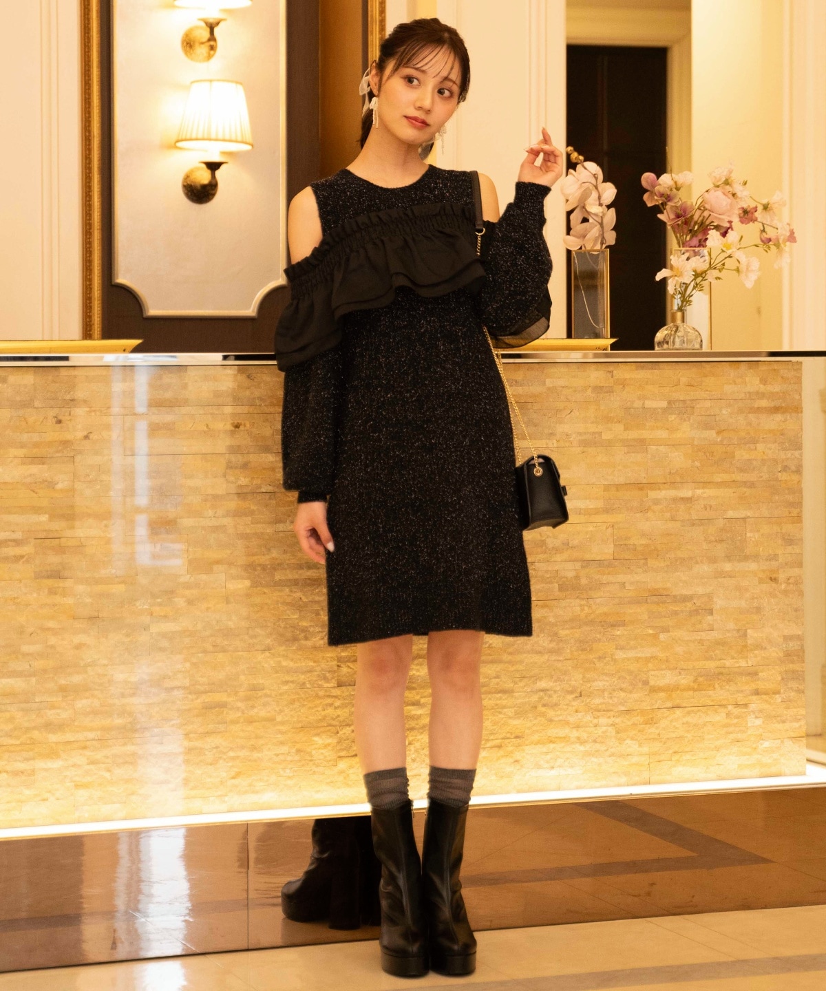 バックリボンオフショルニットワンピース