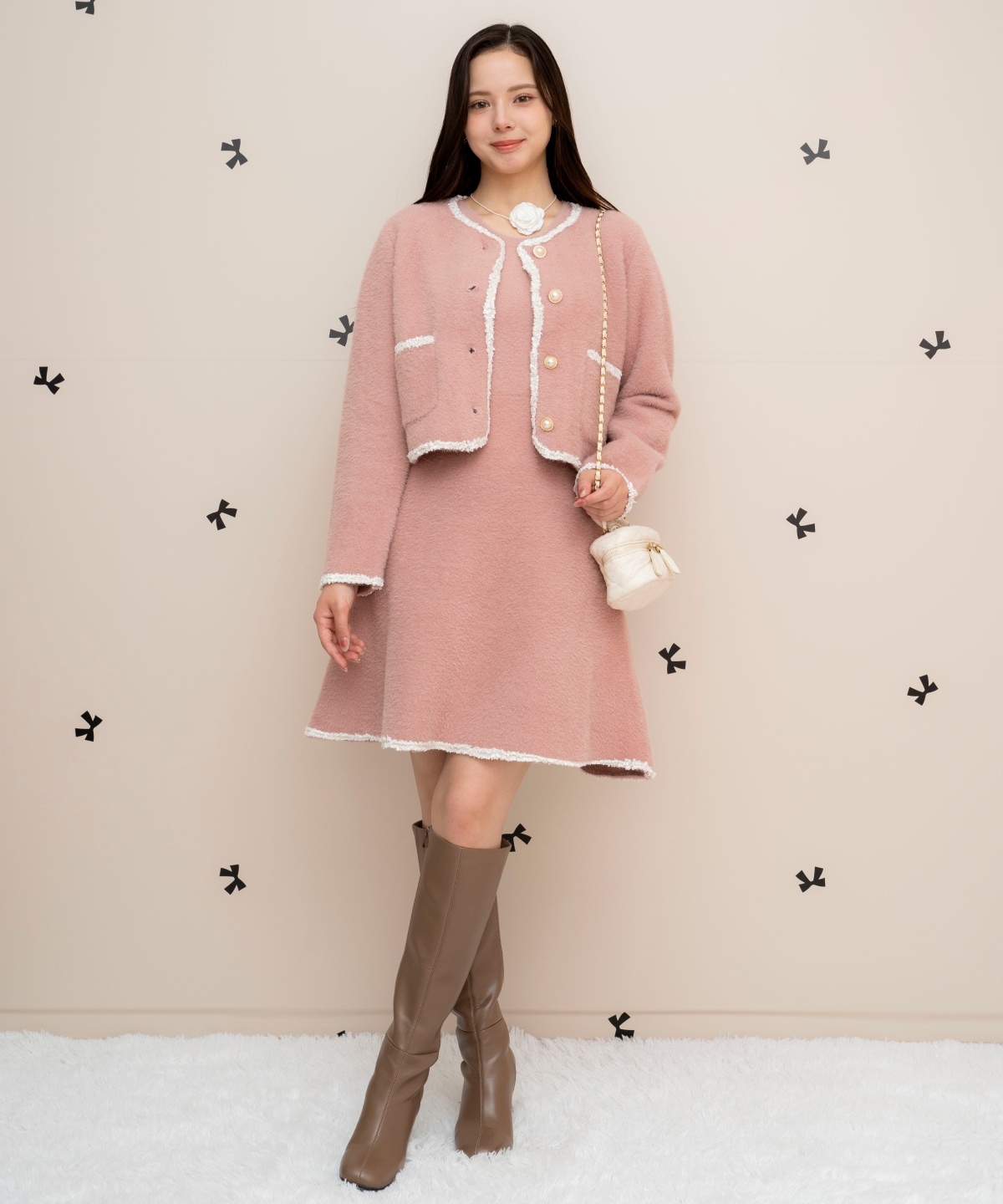 ブレード付きフェザーヤーンジャケット×ワンピース