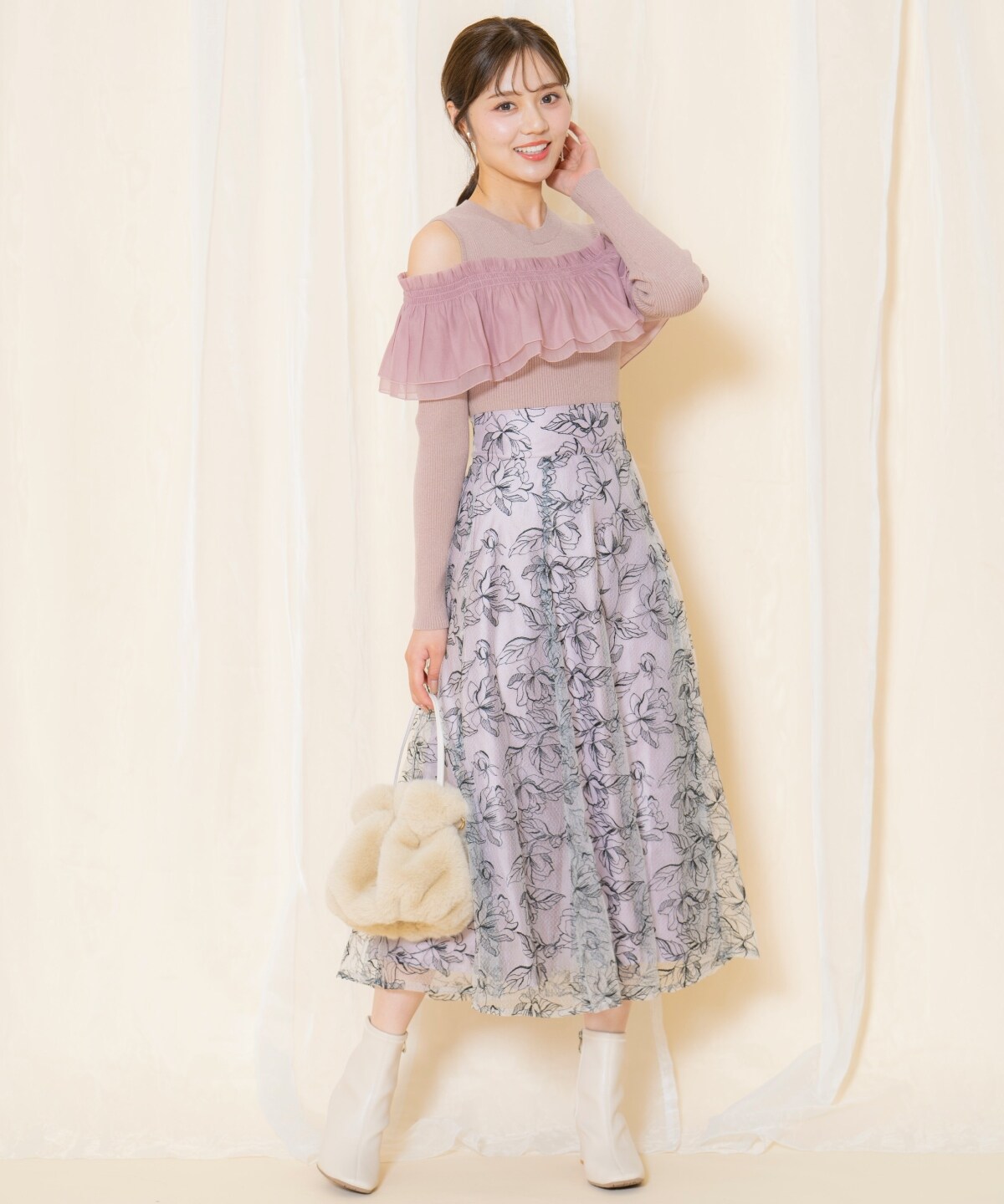 シアーフリルニット