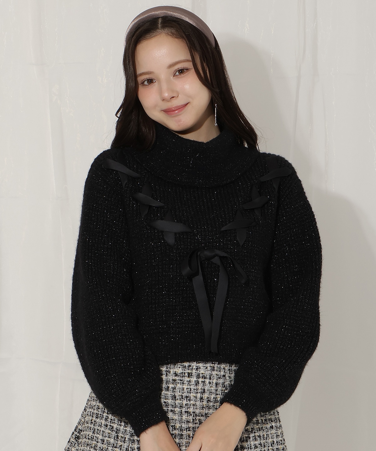 レースアップタートルニット