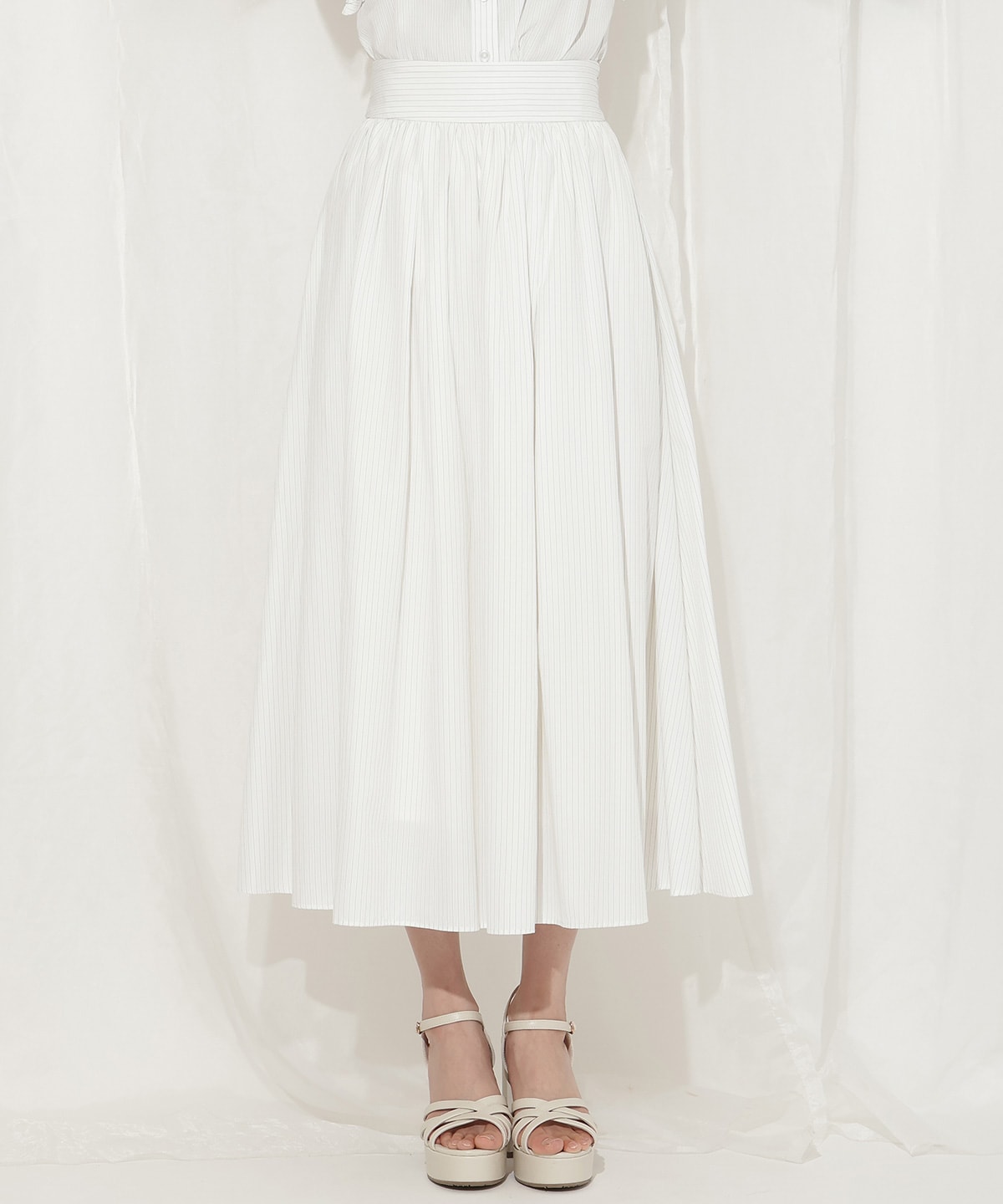 バックレースアップストライプスカート