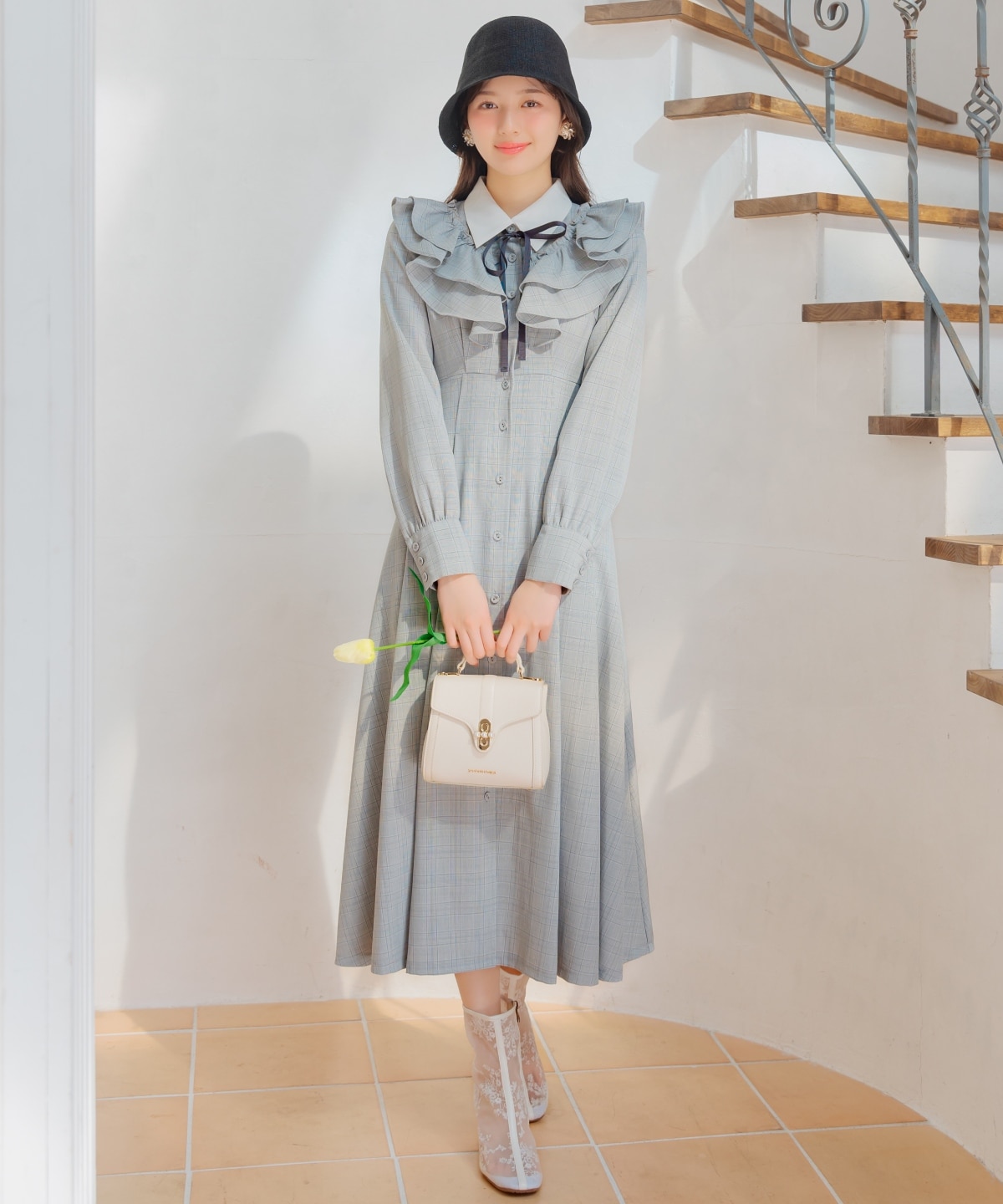 配色襟ダブルフリルシャツワンピース