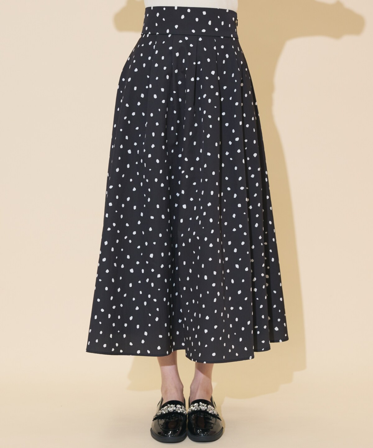 ダルメシアンプリントボリュームタックスカート