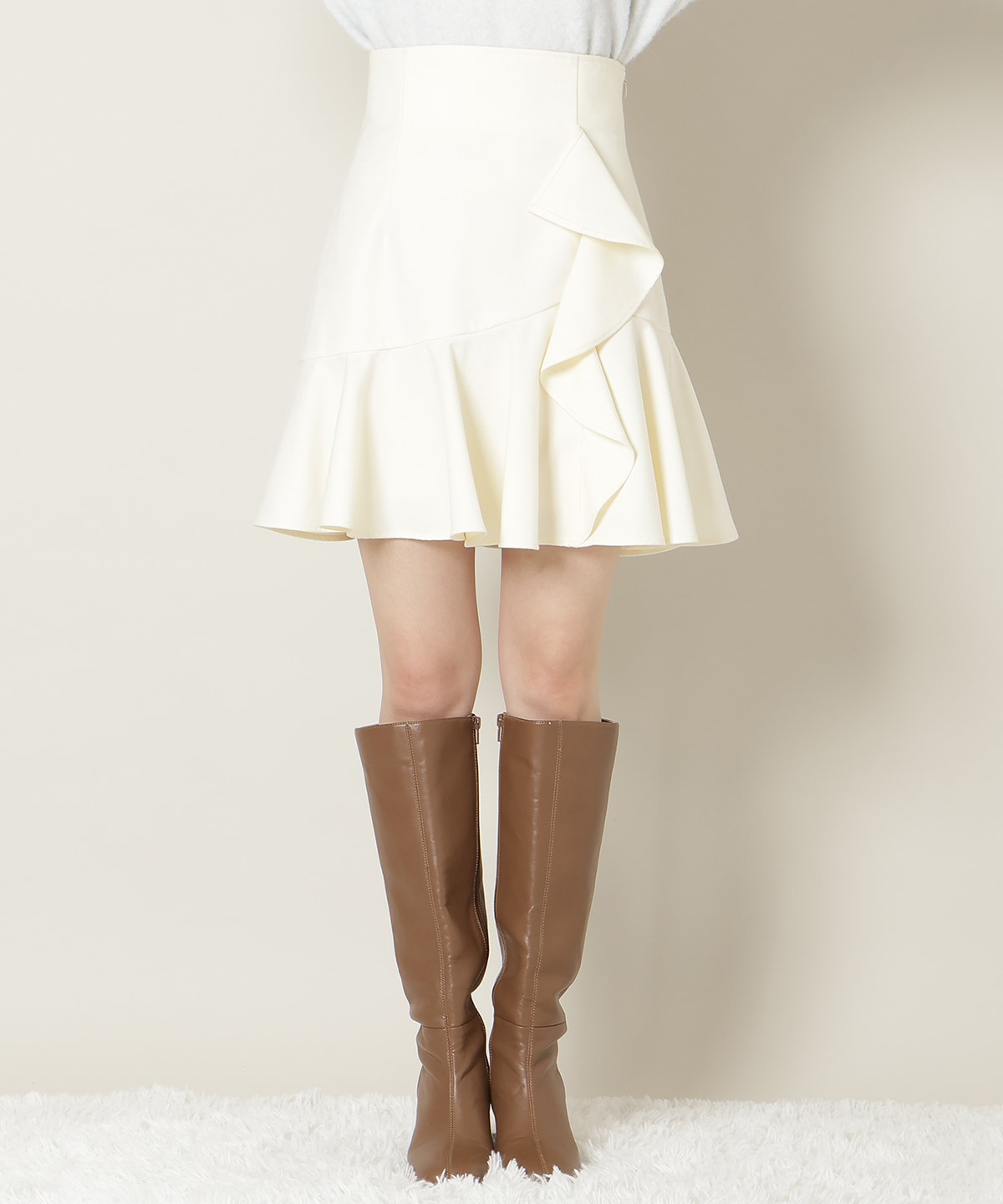 アシメラッフルフリルミニスカート