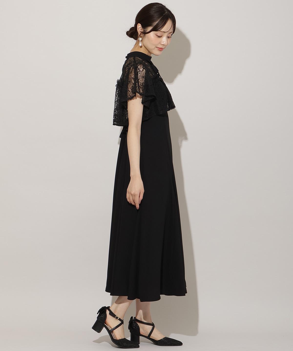 タックリボンレースブラウス×バックレースアップワンピース