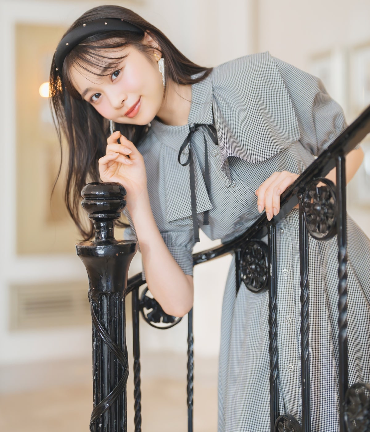 スクエアラッフルシャツワンピース