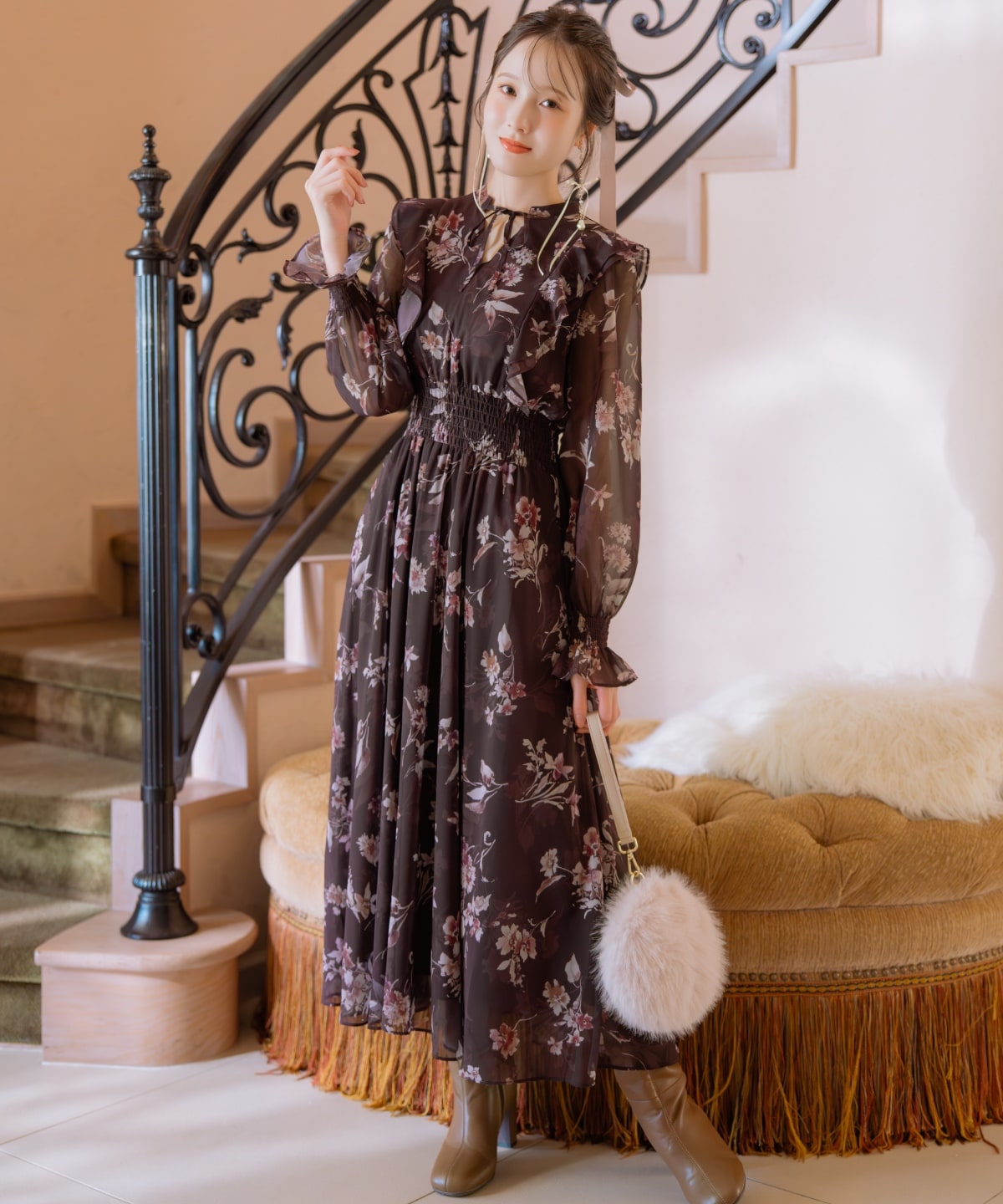 フラワープリントウエストシャーリングワンピース