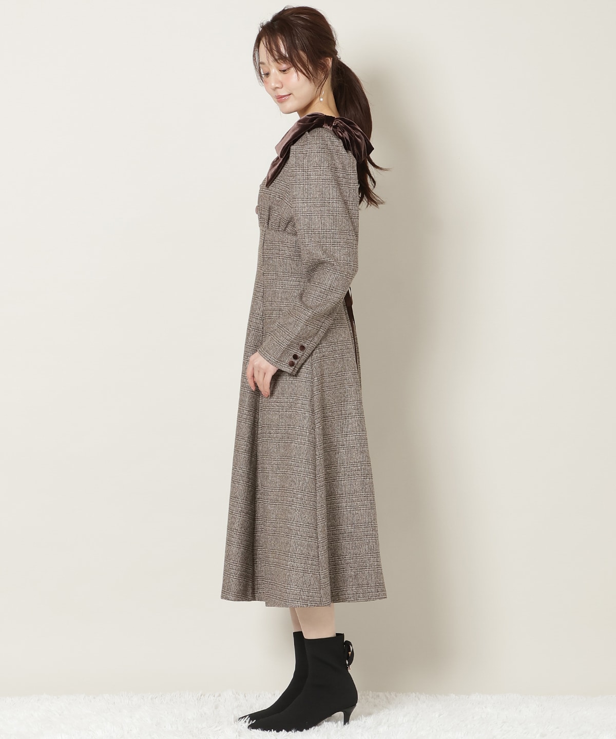 アシメリボンボートネックフレアワンピース