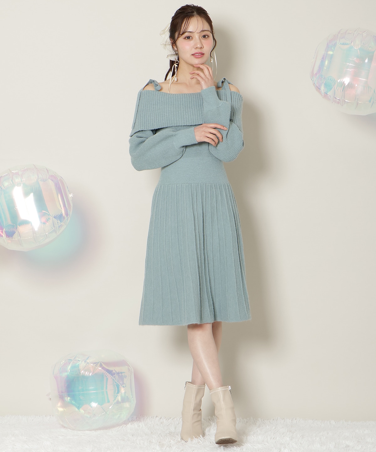 【12/18(thu) 12時予約スタート】オープンショルダープリーツニットOP