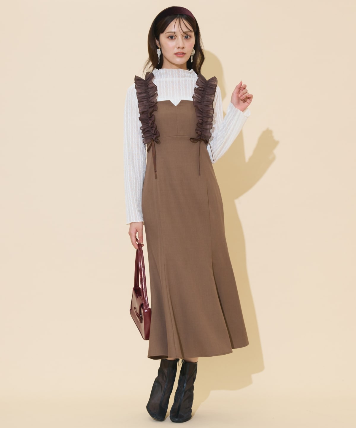 フリルショルダーマーメイドワンピース