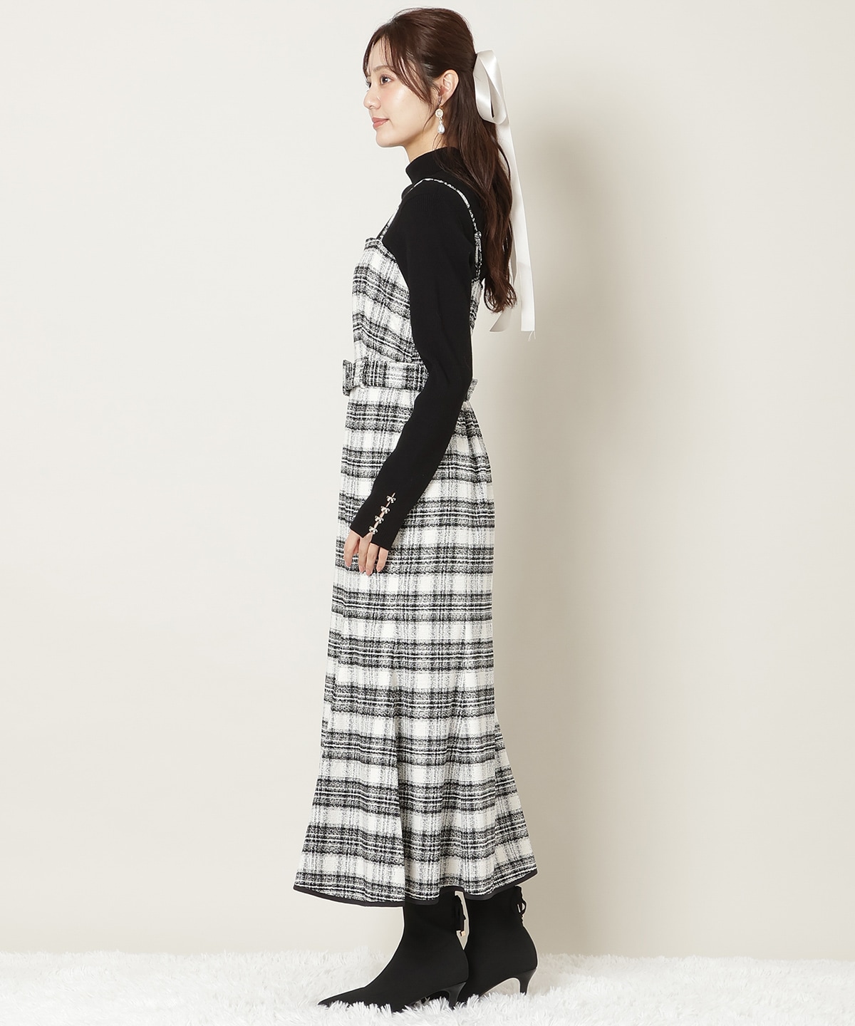 ベルト付きVカットマーメイドキャミワンピース