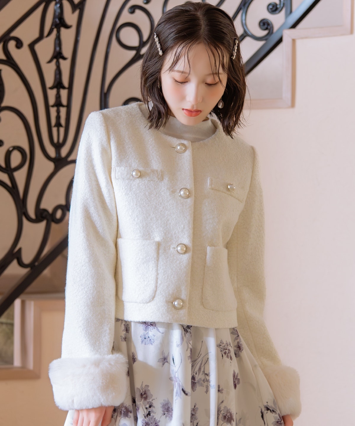 【再入荷予約受付中】ノーカラーブークレショートコート