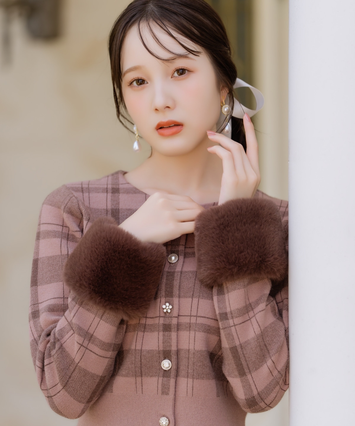 【10/17(fri)12時発売】チェック柄ファーカフスカーディガン