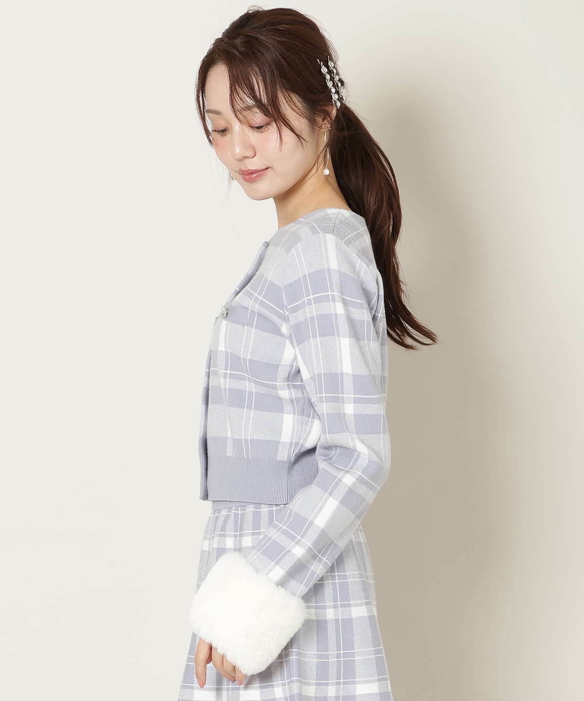 【新色追加】チェック柄ファーカフスカーディガン
