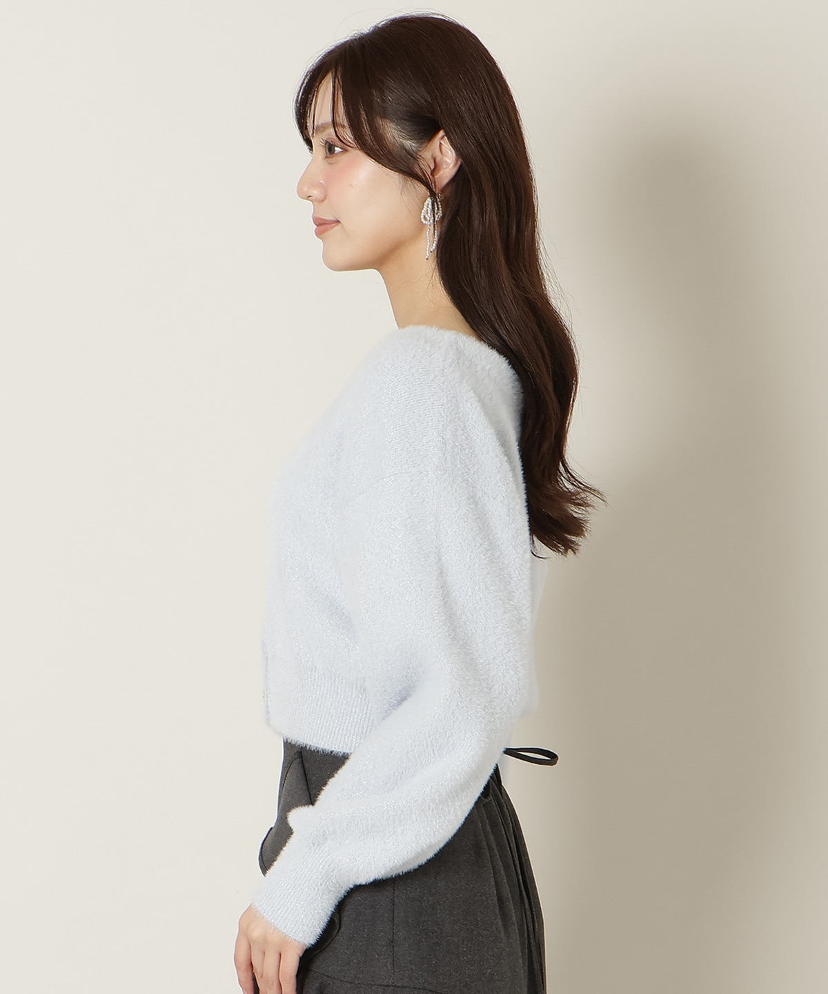 【軽やかラメフェザー】Vネックドロップショルダーカーディガン