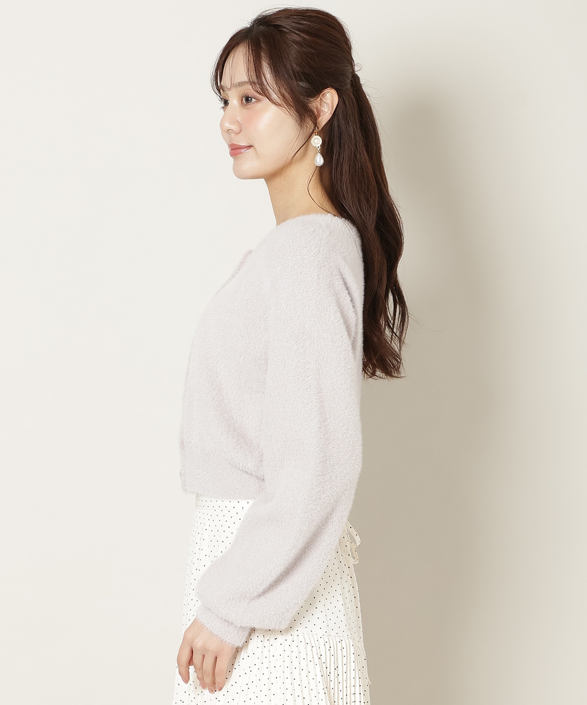 ラウンドネックラメフェザーカーディガン