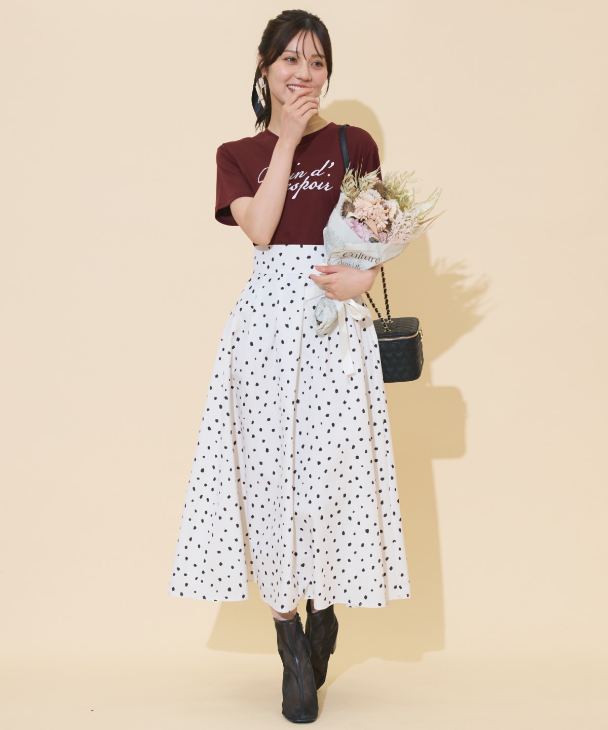 ドロップショルダーロゴTシャツ