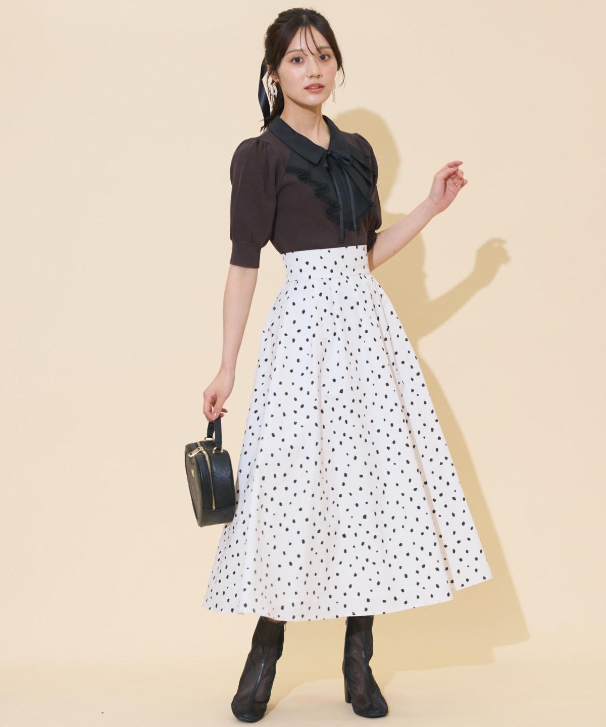 レースラッフルプルオーバー