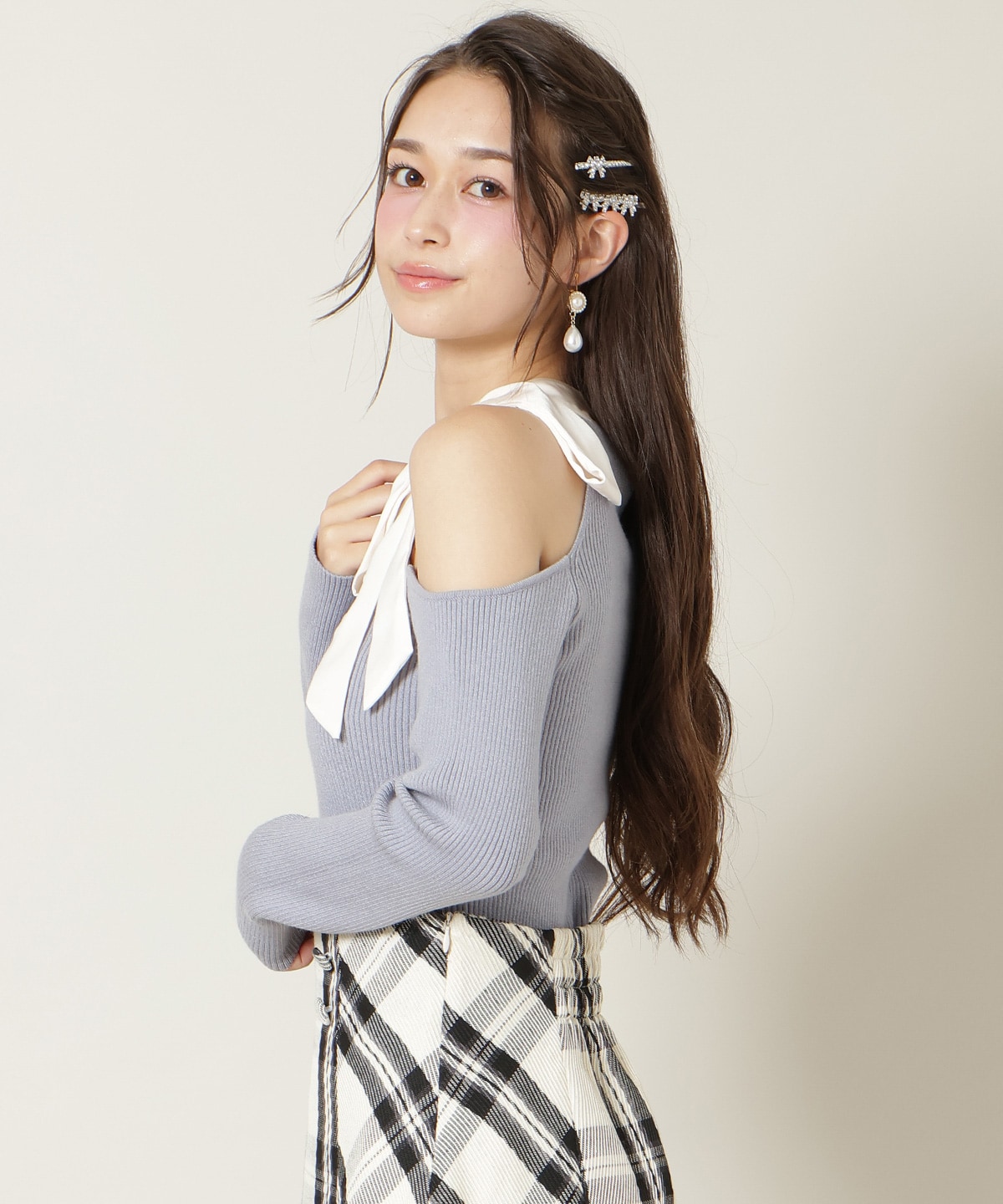 ワンショルリボンタイリブニット