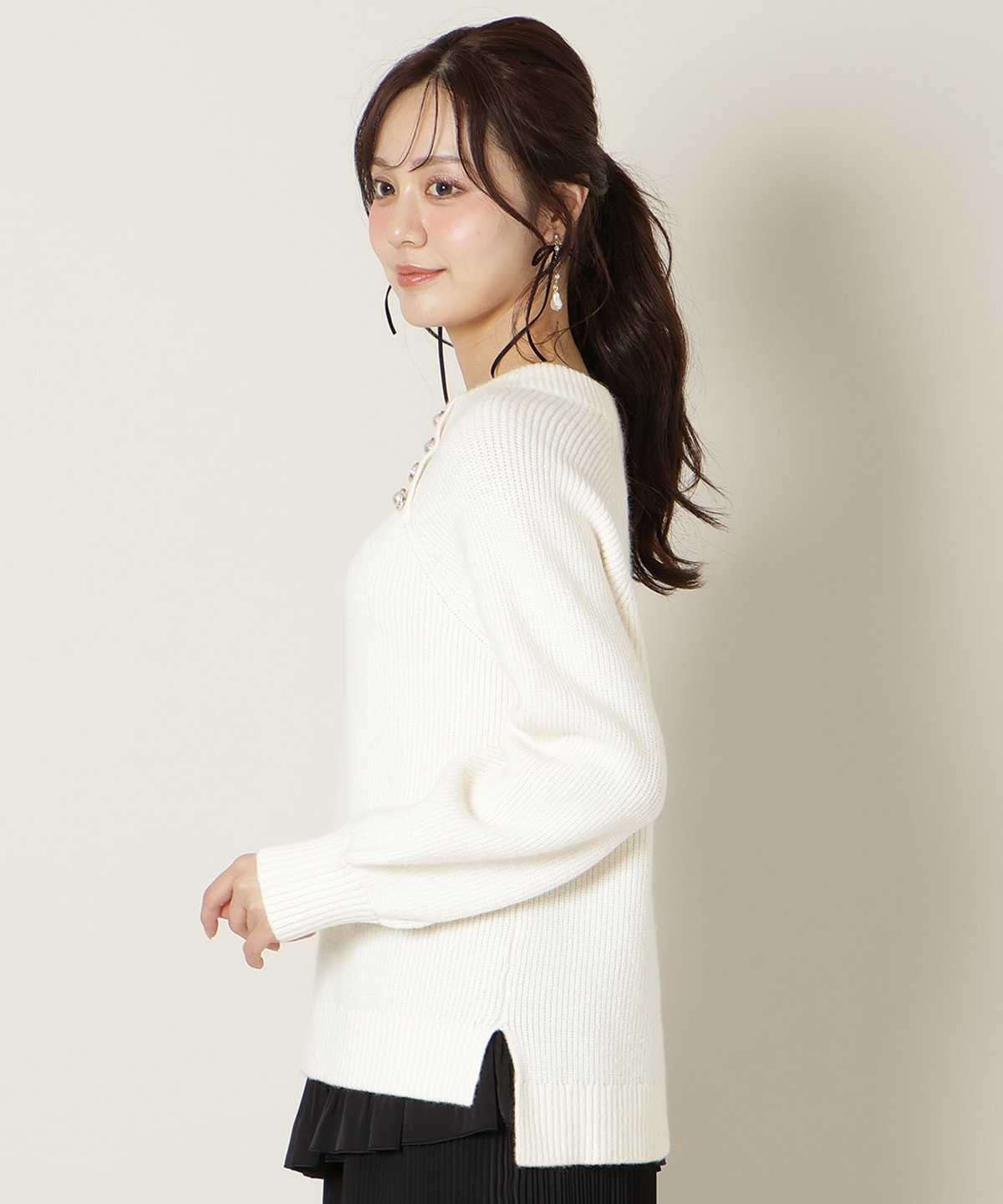 【KNIT PLEATS SET series】アソートボタンデザインニット