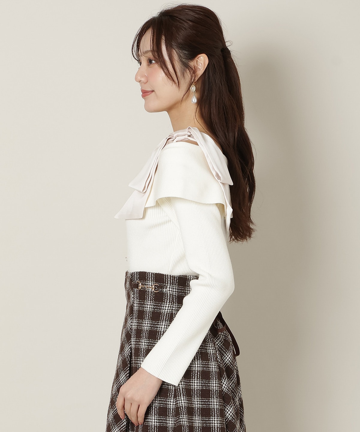 リボンオフショルニットプルオーバー