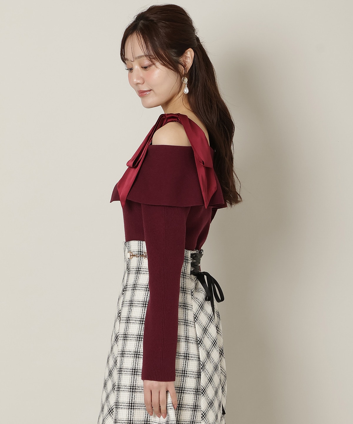 リボンオフショルニットプルオーバー