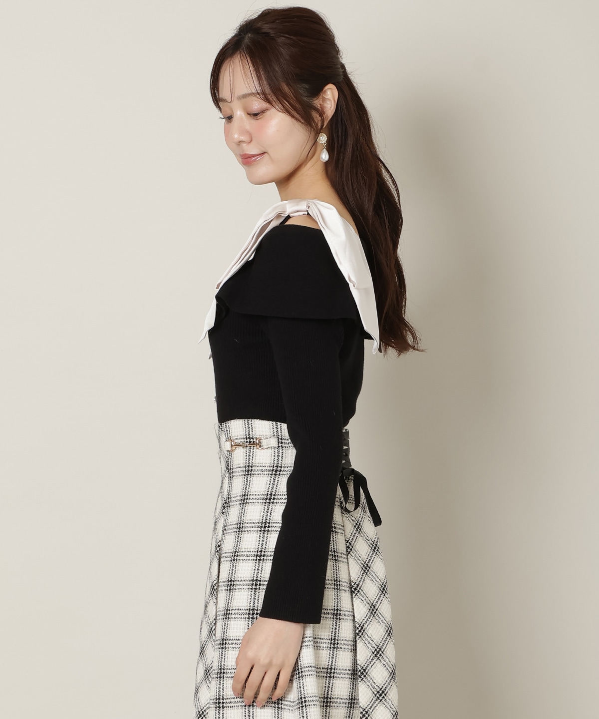 リボンオフショルニットプルオーバー