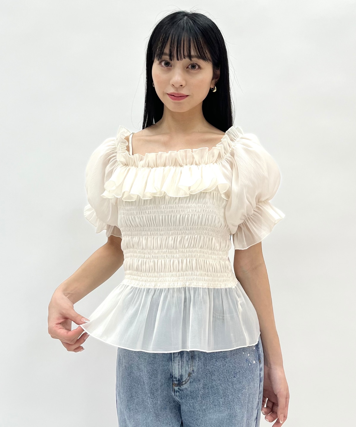 シャーリングペプラムブラウス