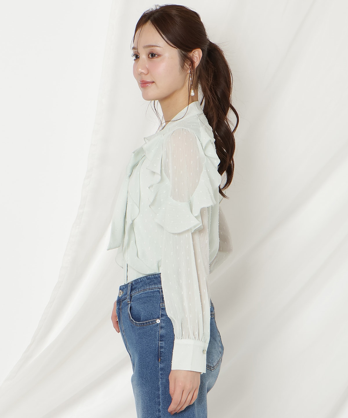 ドビードットフリルブラウス