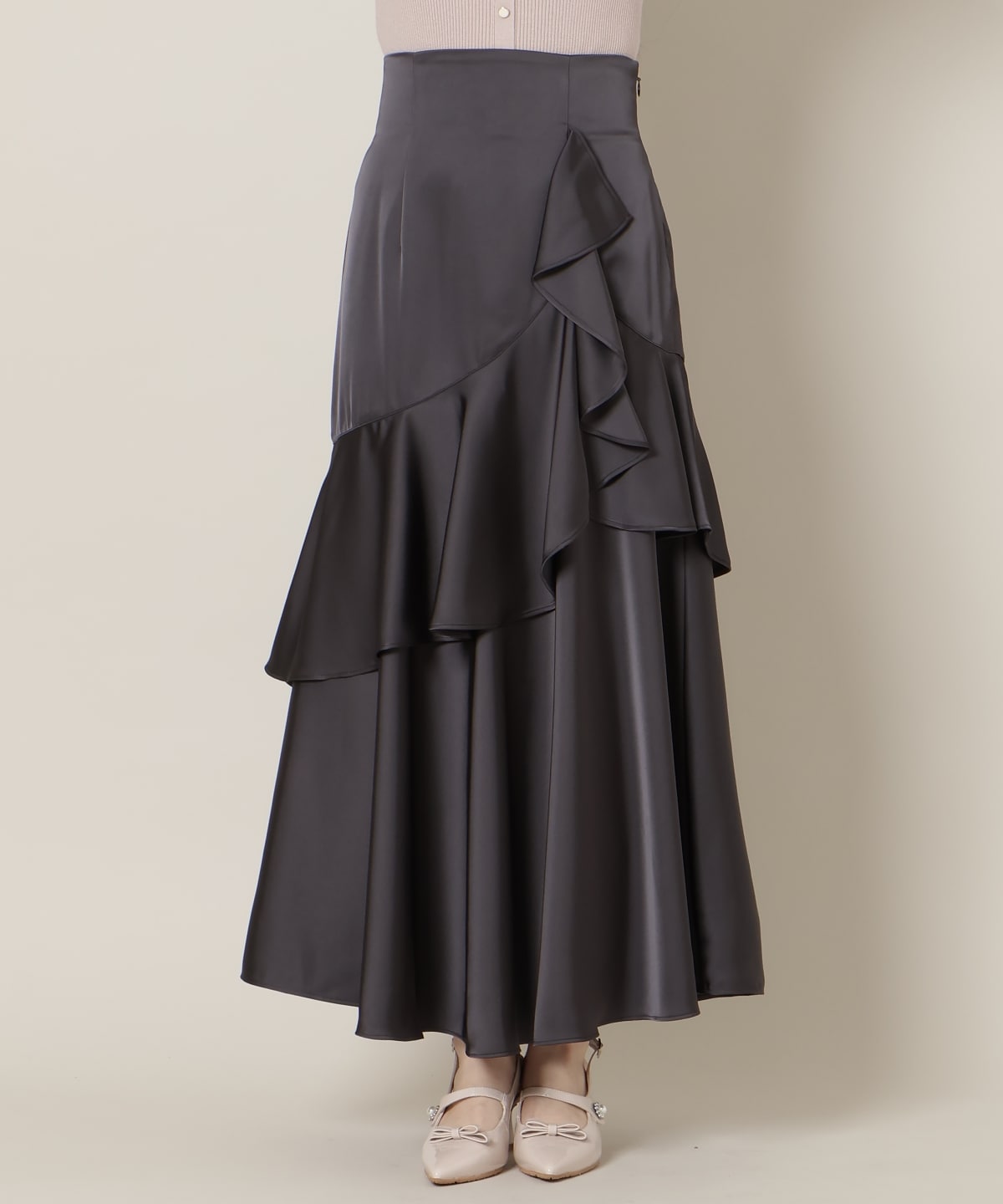 アシメラッフルサテンスカート