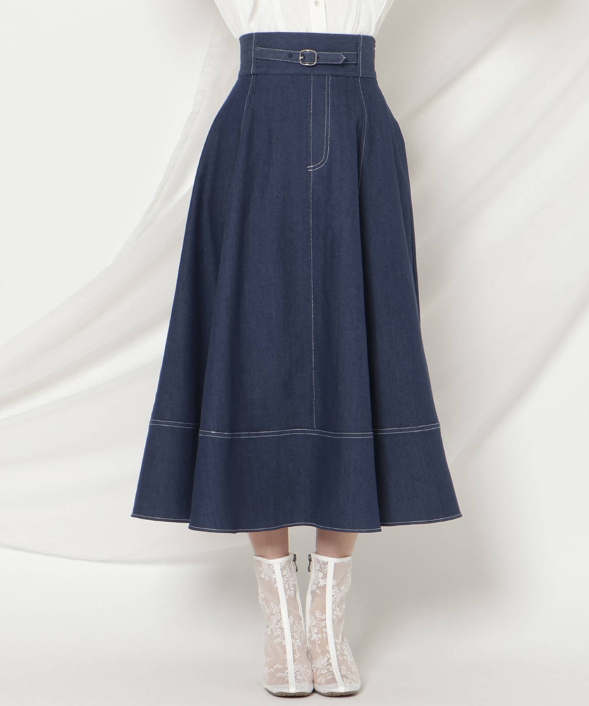 ベルトデザインフレアスカート