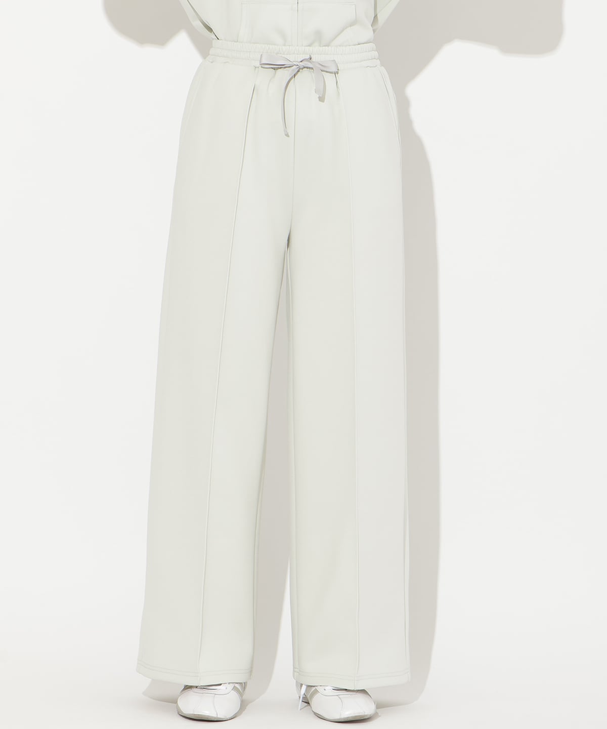 【3/12(thu)10時発売】フロントピンタックスウェットパンツ