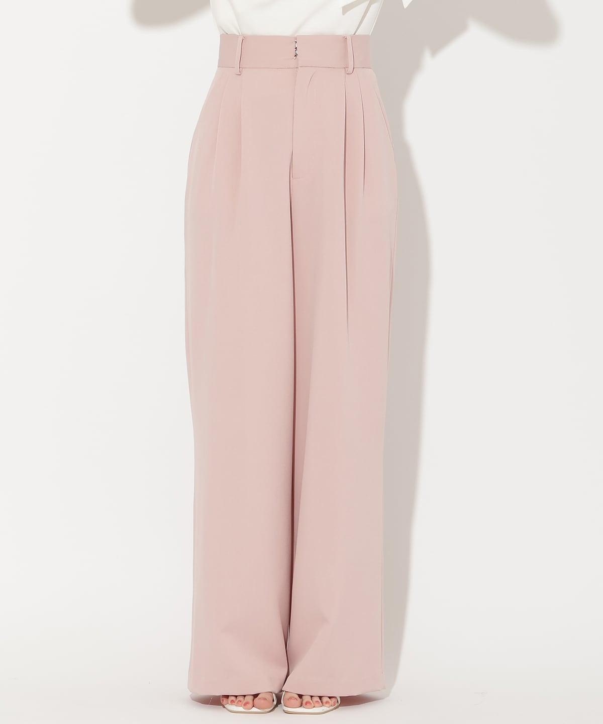 ダブルタックワイドパンツ