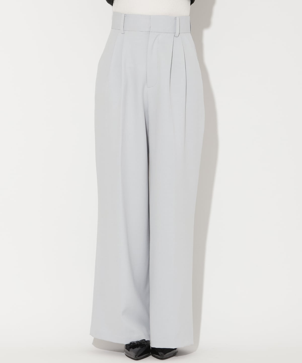 ダブルタックワイドパンツ