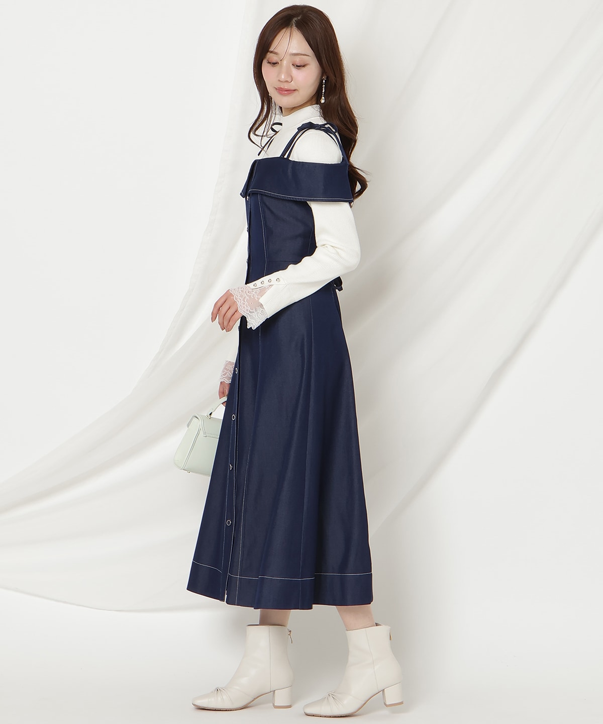 リボンストラップオフショルキャミワンピース