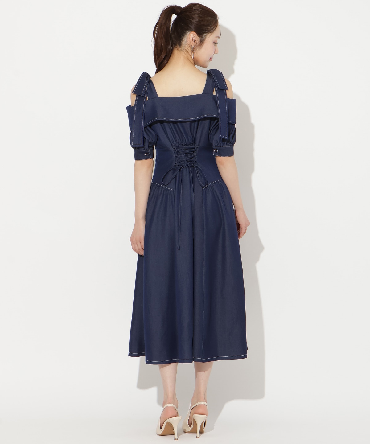 リボンオフショルワンピース