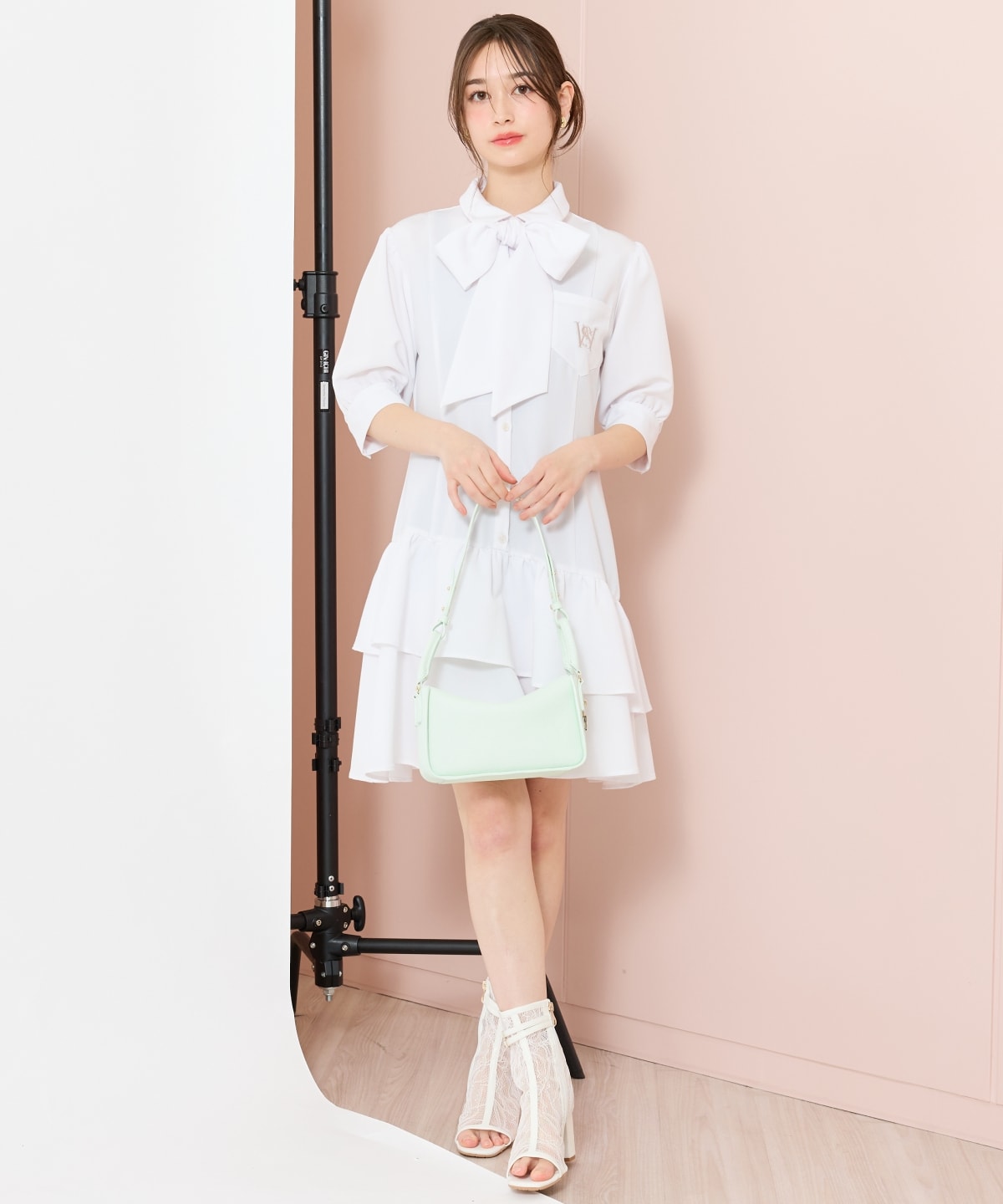 ティアードフリルリボンタイシャツワンピース