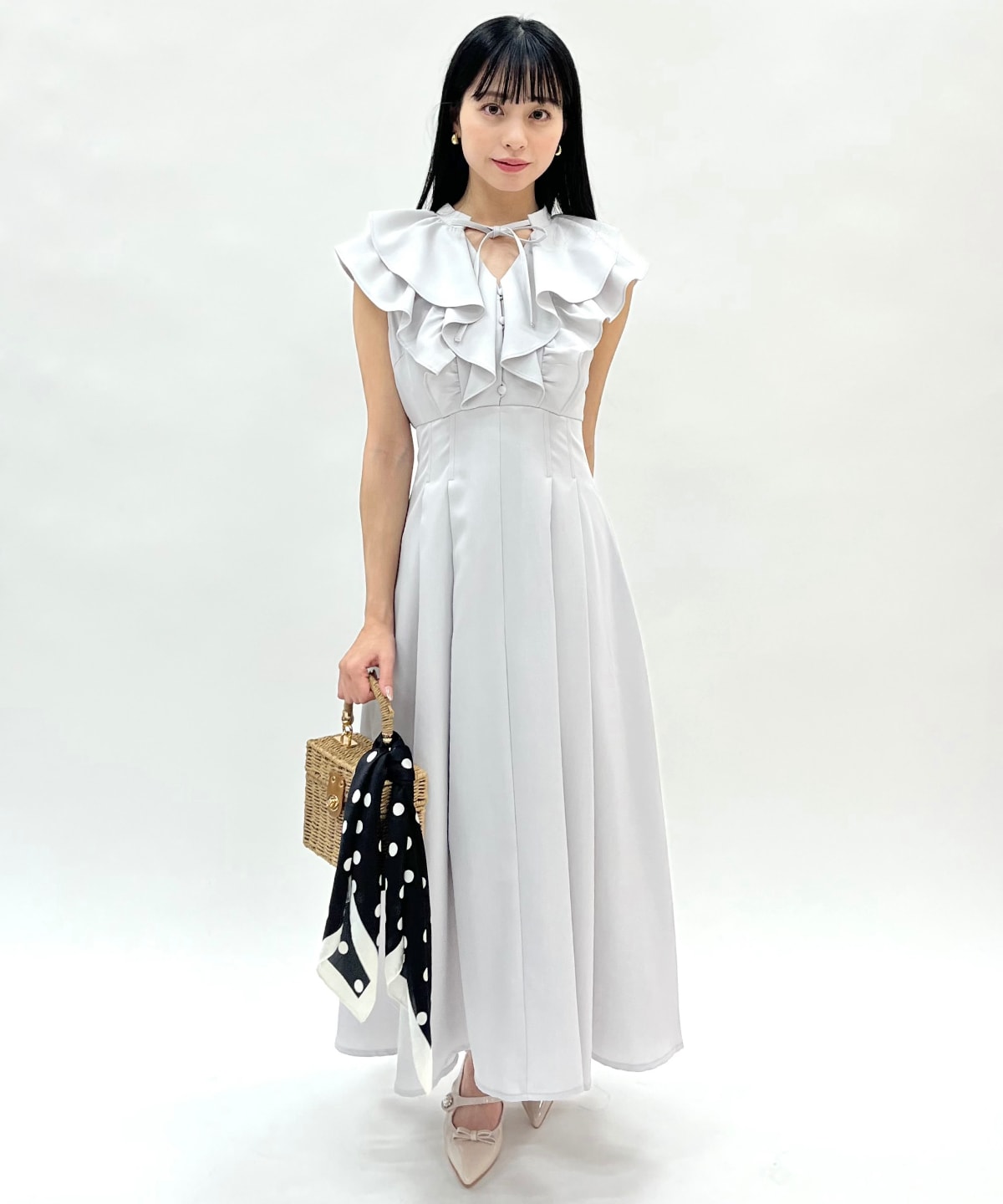 ナローリボンラッフルフリルワンピース