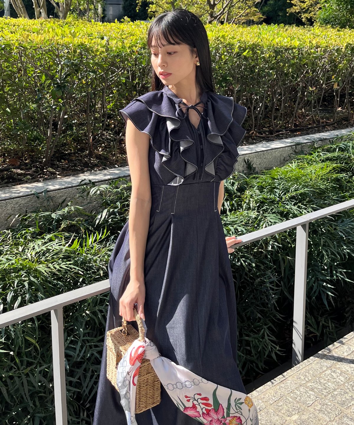 ナローリボンラッフルフリルワンピース