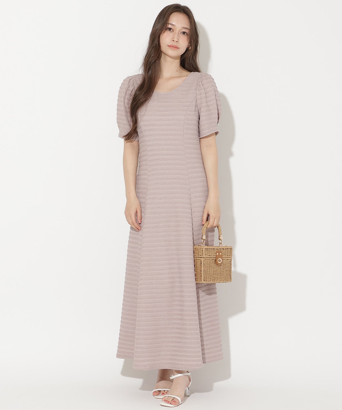 【4/24(fri)10時発売】バックオープンフレアカットワンピース