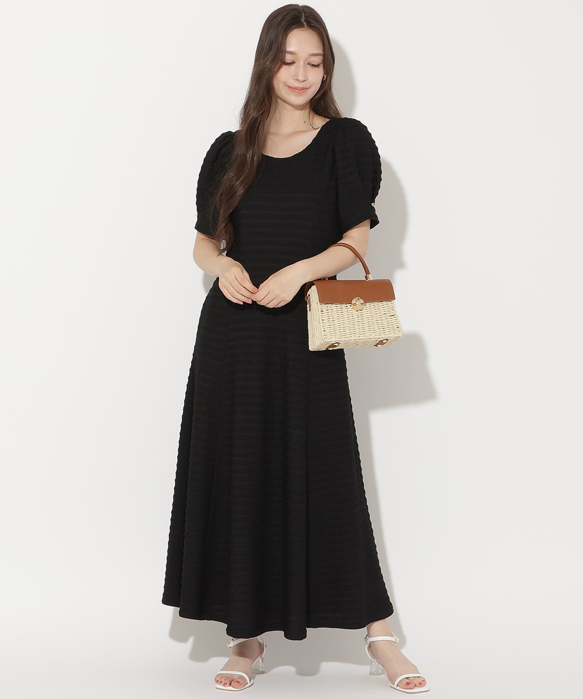 【4/24(fri)10時発売】バックオープンフレアカットワンピース