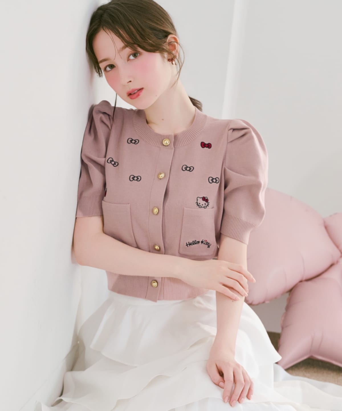 【7/16(thu)10時予約開始】WILLSELECTION×HELLO KITTY 刺繍ニットカーディガン