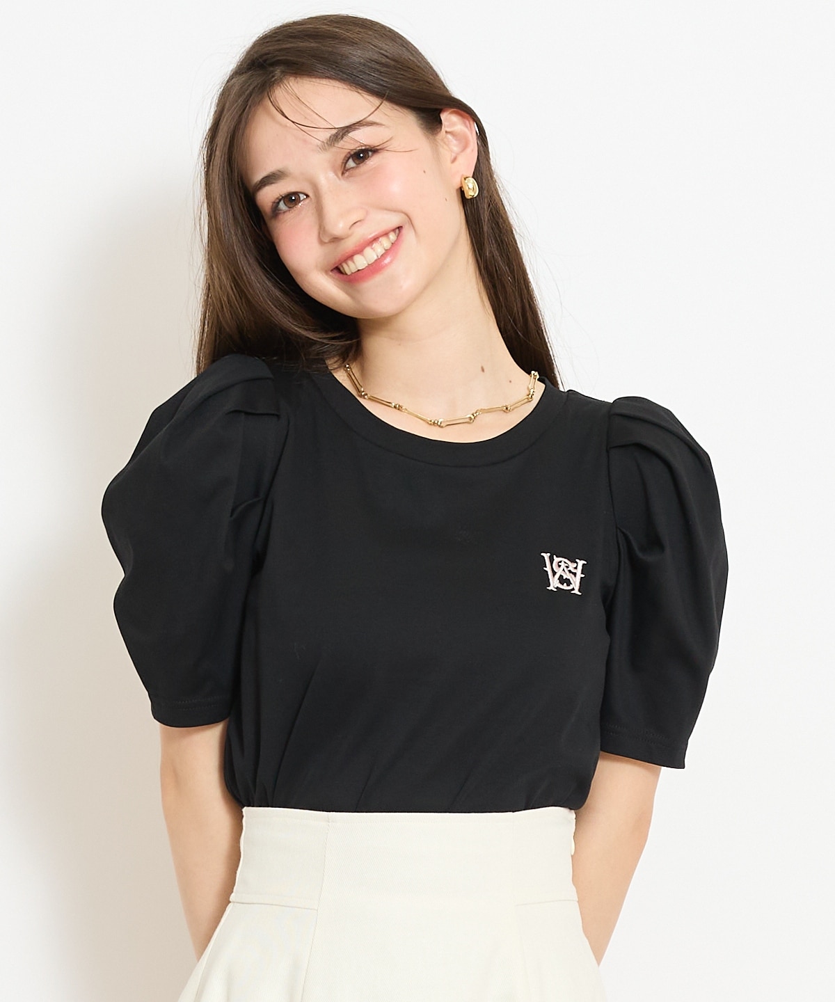 ロゴ刺繍タックスリーブTシャツ