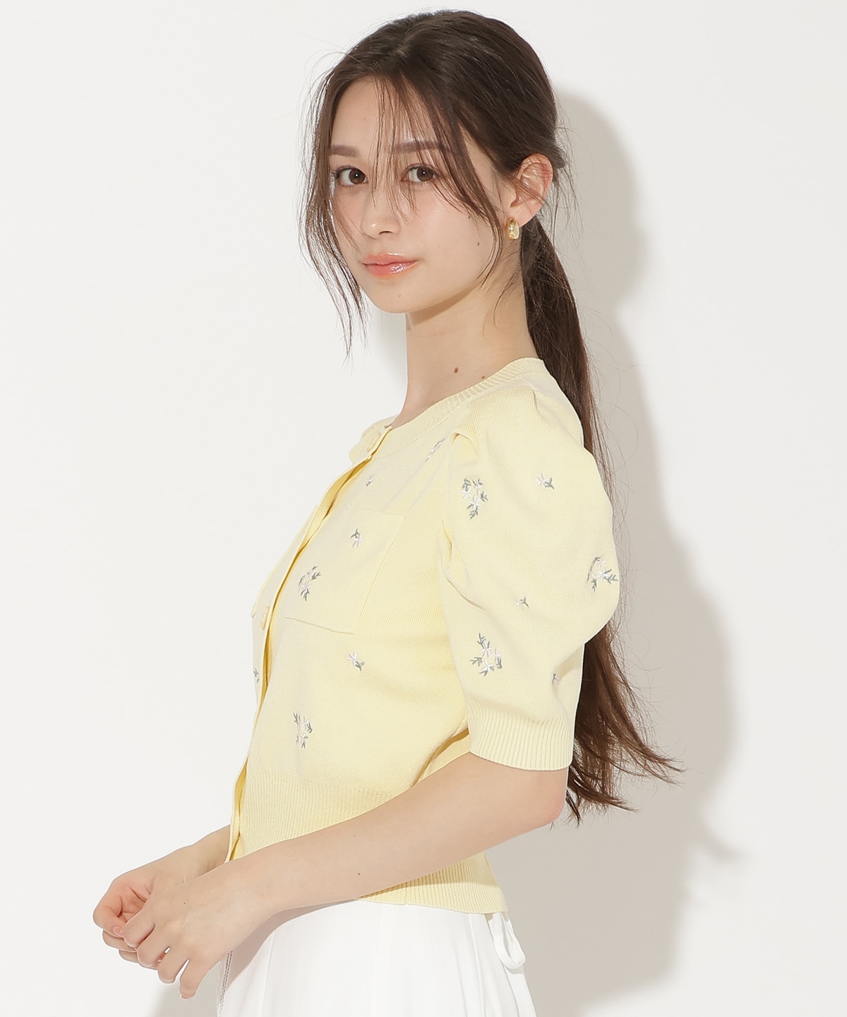 小花刺繍タックスリーブカーディガン
