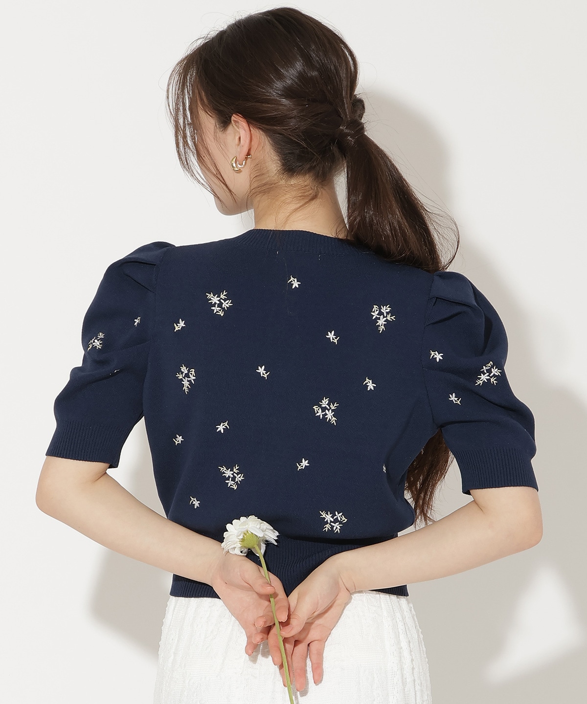 小花刺繍タックスリーブカーディガン