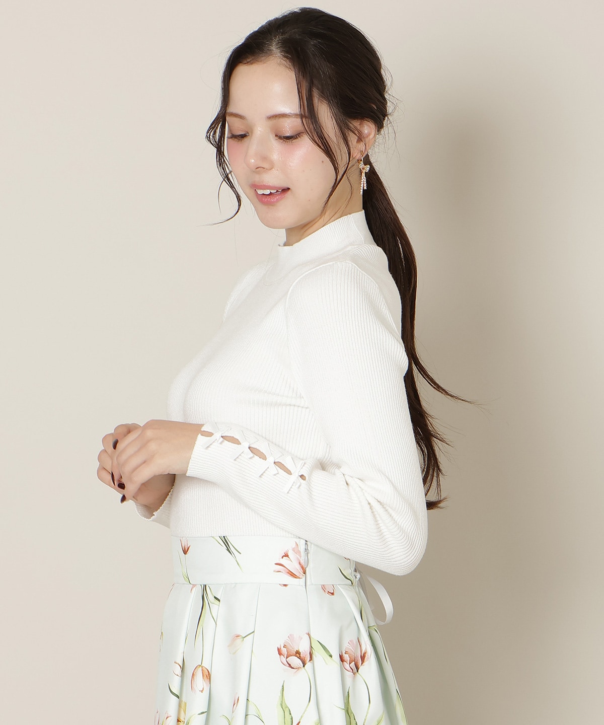 袖リボンラメリブニット