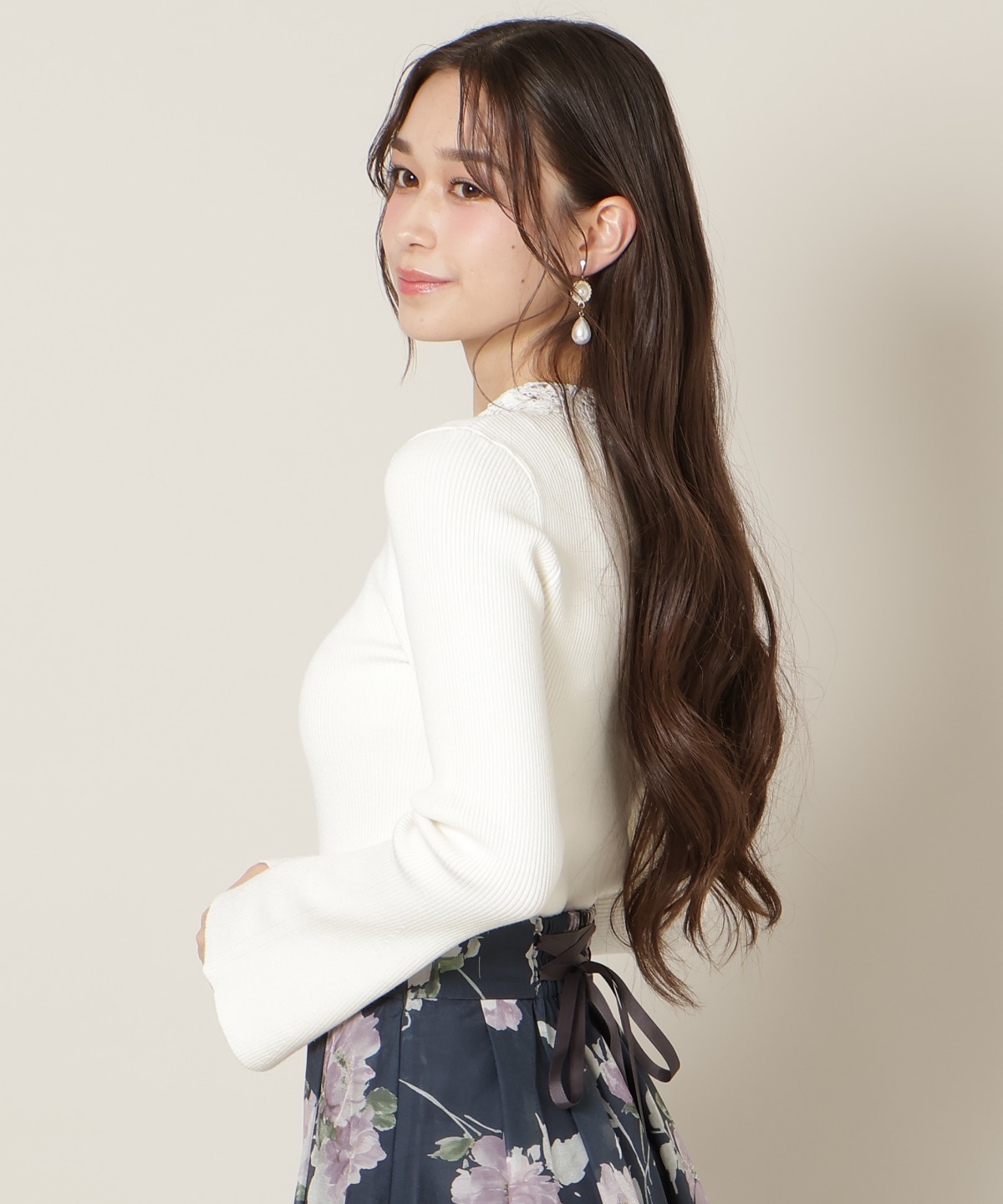 リボンレースカラーフレアスリーブニット