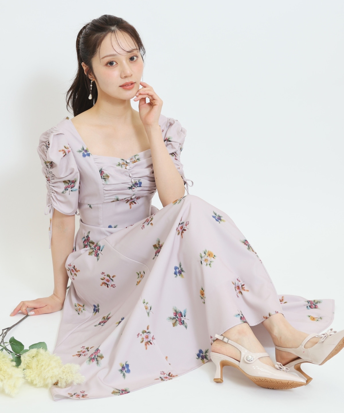 フローラルベリープリントギャザースリーブワンピース