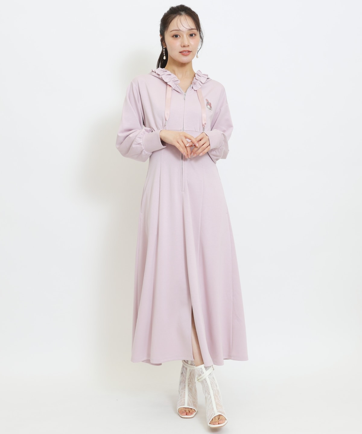 【9/17(thu)10時発売】WILLSELECTION×マイメロディ&クロミ 刺繍フリルフードパーカーワンピース